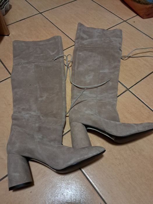 Kozaki wysokie z zamszu jasnego 38