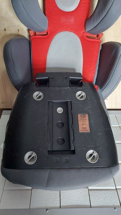 Дитяче автокрісло 2 шт по ціні 1го