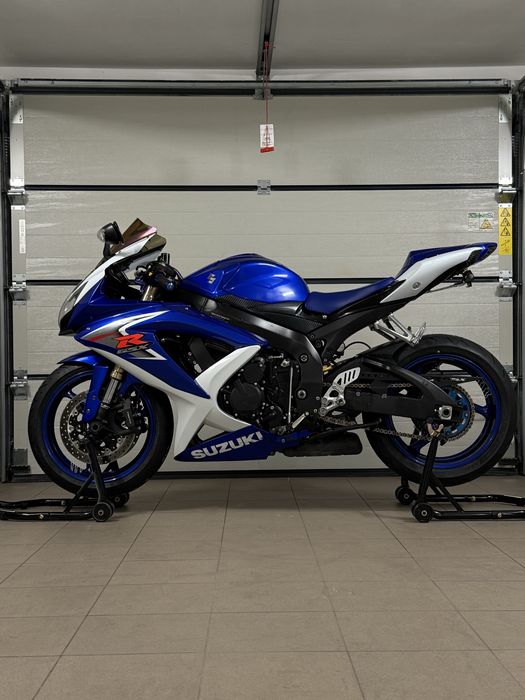 SUZUKI GSX-R 600 k9
