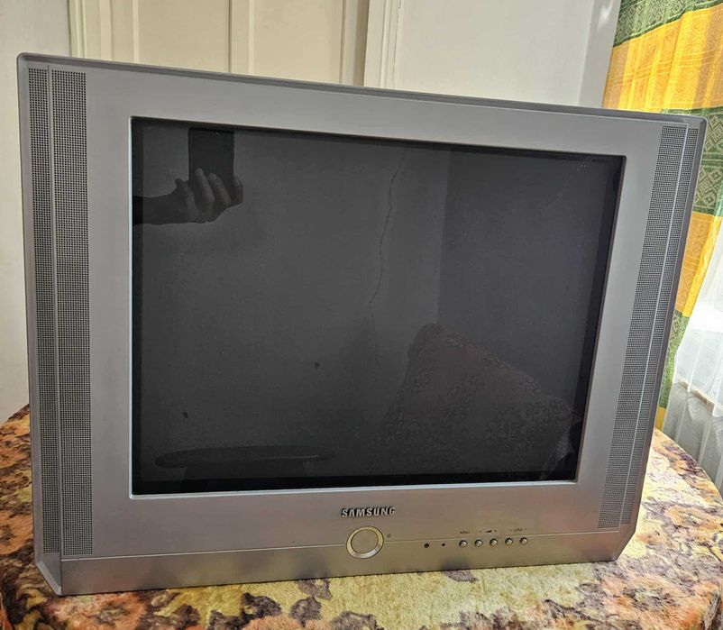 Телевізор Samsung CS-21M20MQQ в ідеальному стані