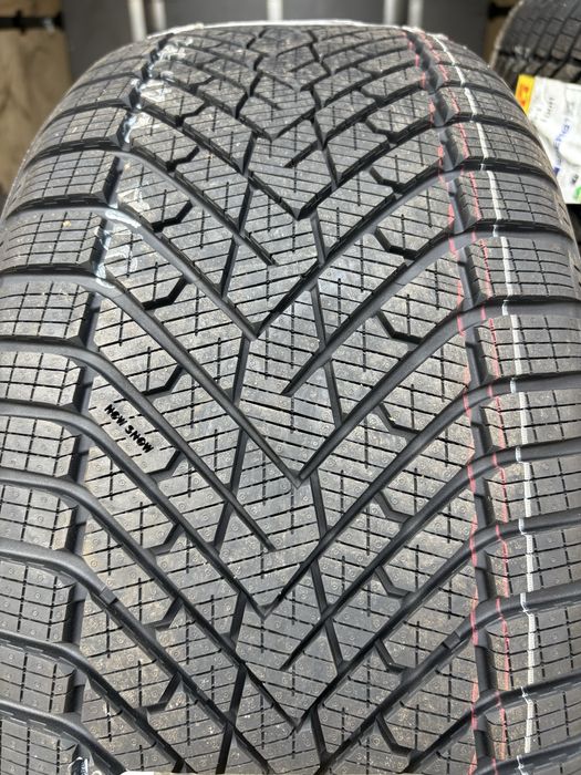 235/50 i 255/45 R19 Pirelli Cinturato Winter WTC2 art.(2696)