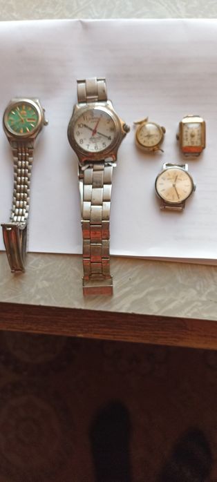 Продам настольные часы времён СССР