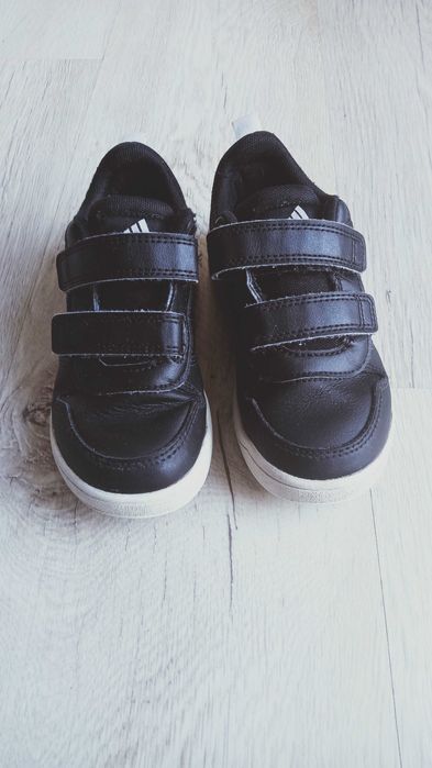 Buty Adidas r. 28 Długość wkładki 18 cm