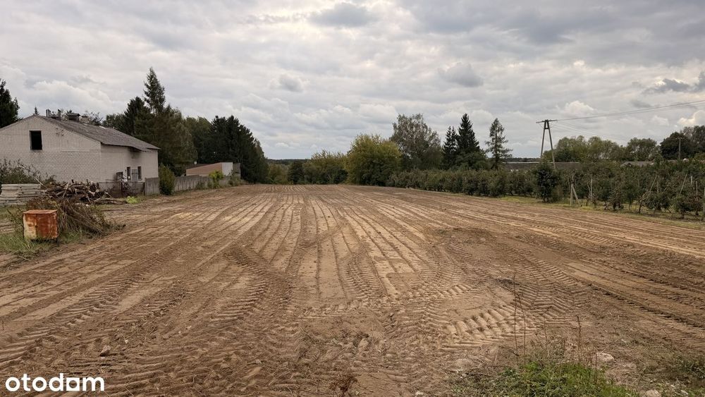 Działka budowlana 900 m² przy lesie i jeziorze