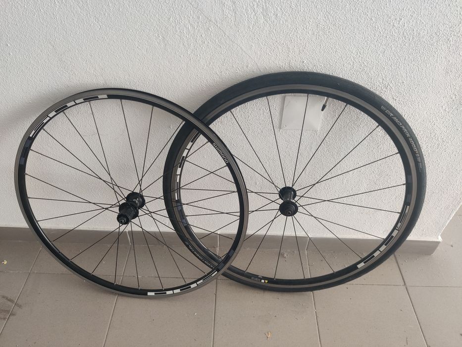 Rodas de estrada Shimano R500