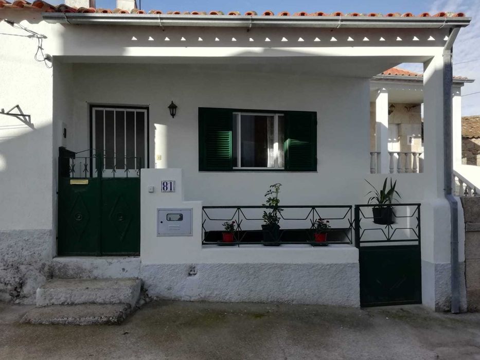 Moradia com 2 Entradas Independentes em Penamacor