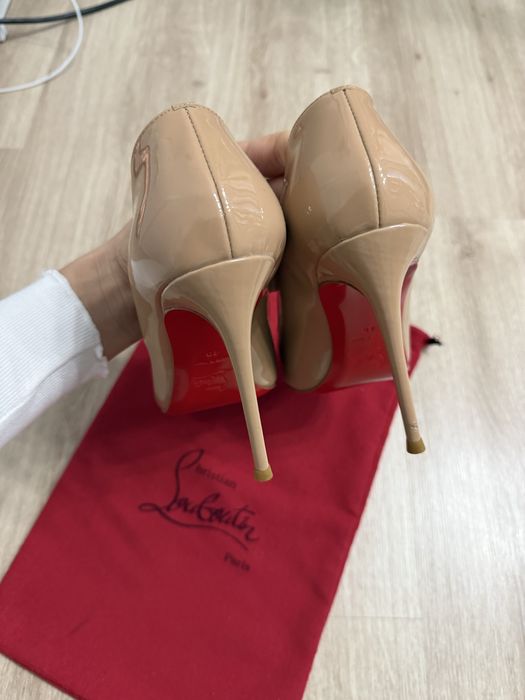 Туфлі louboutin chick лабутени 40
