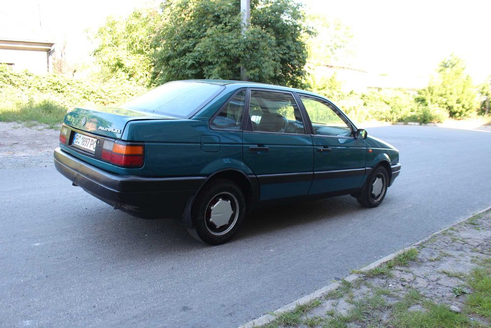 Volkswagen Passat 1993