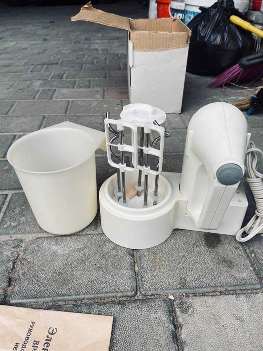 Збивалка електрична