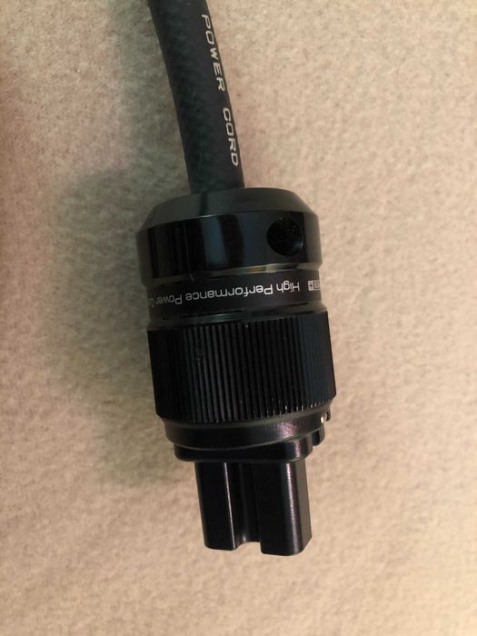 Gigawatt High Performance Power Cord LC-1 K3 series + Cabo HiFi