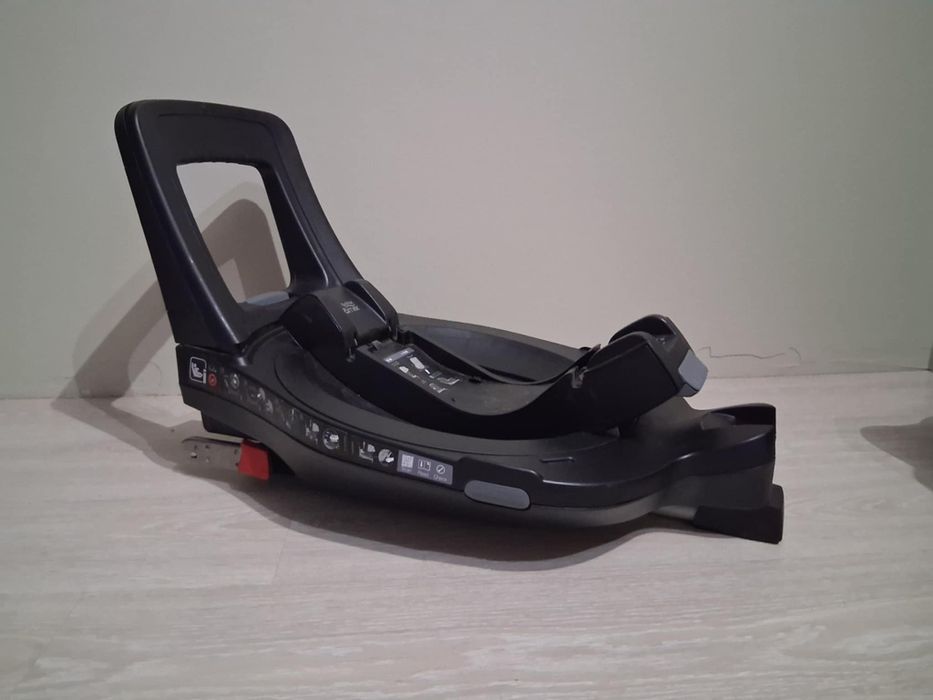 Britax Römer baby-safe  isense + flex base iSENSE