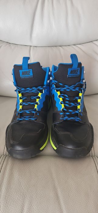 Buty Nike wysokie r.44. Nowe . Dual fusion.
