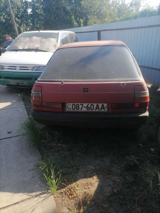Автомобиль  Рено 11 1984 год дизель
