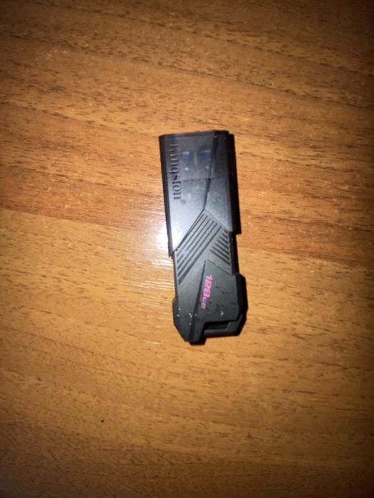 Флешка на 128 GB