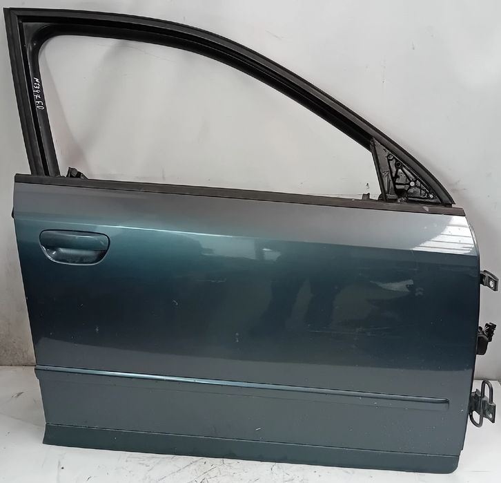 Porta frente direita AUDI A4 (8E2, B6)