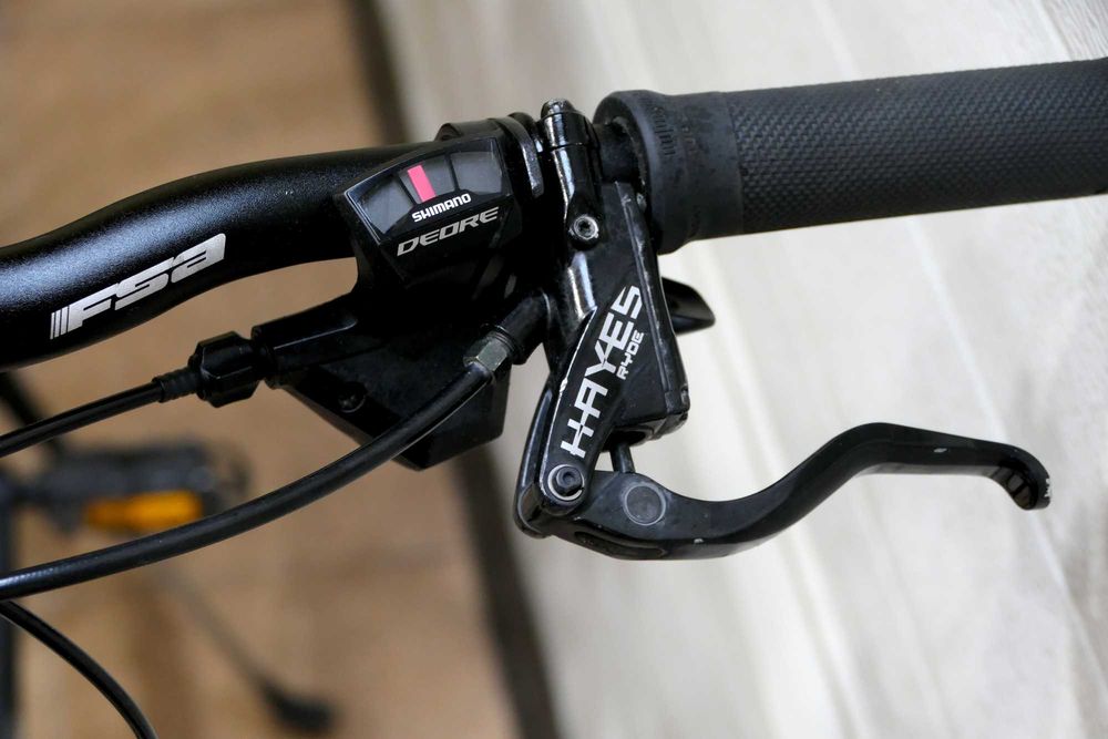 ROWER CROSSOWY MERIDA, koła 28", hamulce tarczowe hydrauliczne, FULL SHIMANO DEORE, 3x9