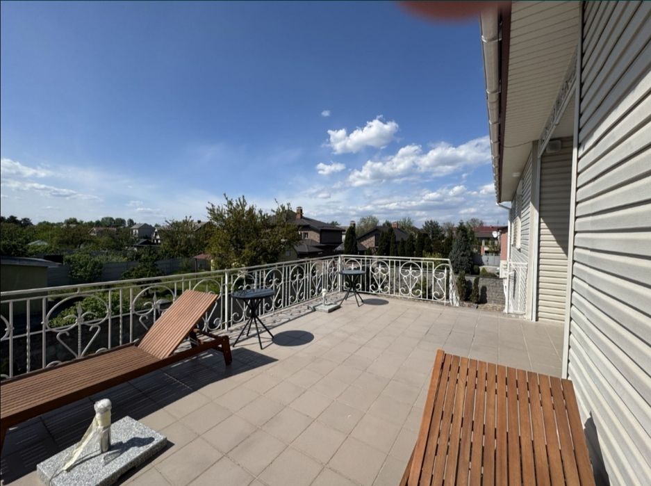 Продам Гостевой Загородный Дом/Мини отель "Villa Orera".  Елизаветовка