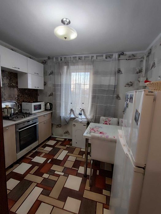 Продается 2-х комнатная квартира 4/5 ул. Яворницкого, 24