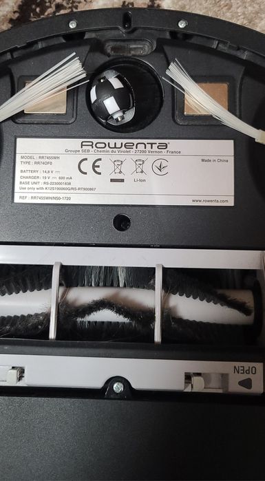 Робот пилосос Rowenta serie 60 wifi