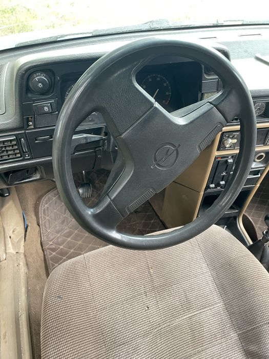 Продам автомобиль Opel Kadett по тп