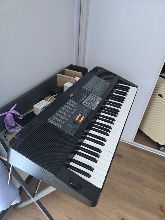 Синтезатор електро піаніно casio