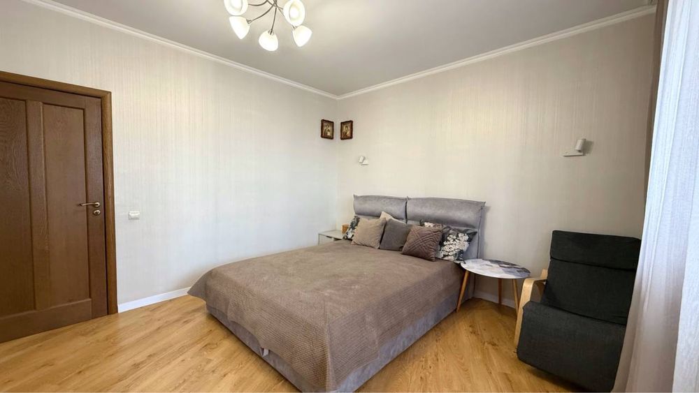 Продаж євро 3-к квартири з ремонтом в м. Буча, вул. Б. Хмельницького