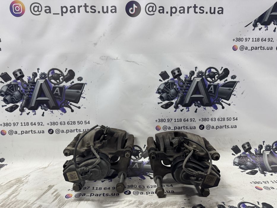 Супорта тормозні задні  Audi q7 2015-2025