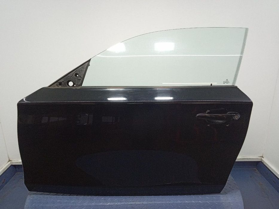 BMW 1 E81 DRZWI PRZÓD LEWE  SCHWARZ  II 668