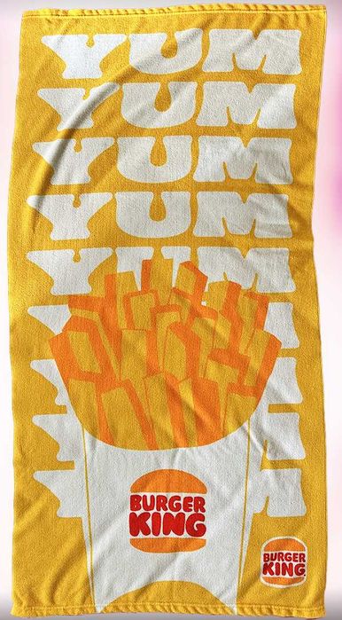 Toalha de Praia / Piscina “Yum”, Nova / Rara