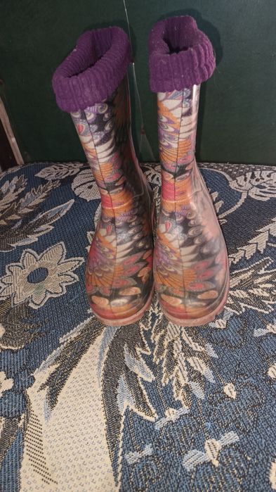 Продам ризинові сапожкі 34-35 розмір