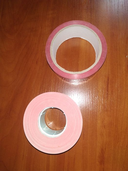 Червона Наклейка на товар в магазині напис АКЦІЯ та  НОВИНКА