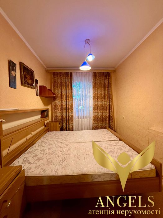 Продаж укомплектованого 2-поверхового заміського будинку  в 5 хв від м. Кропивницький: власний став, сауна та колиба