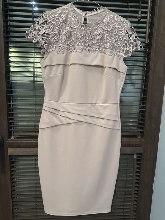 Sukienka koktajlowa Lipsy London rozmiar UK 12, EU 40