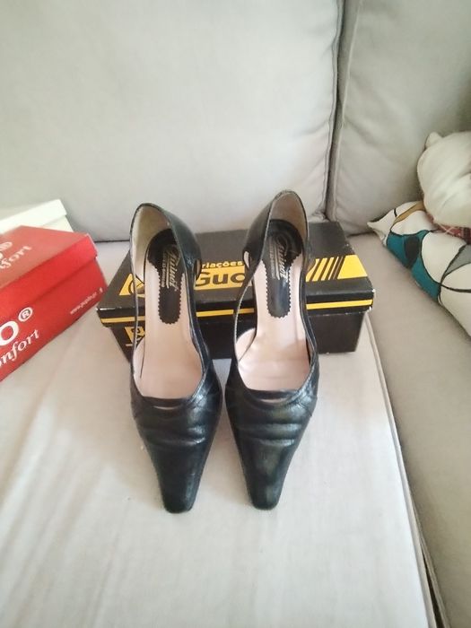 Sapatos de Salto Clássicos Guinot em Pele N.º 37 (Como Novos)