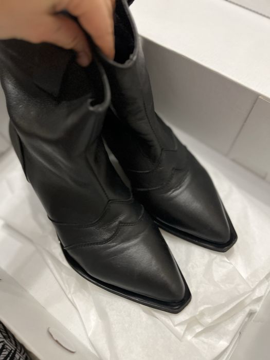 Шкіряні козаки 38 розмір