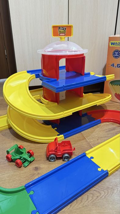Дитячий паркінг 3 поверхи з дорогою 4 6 м Wader