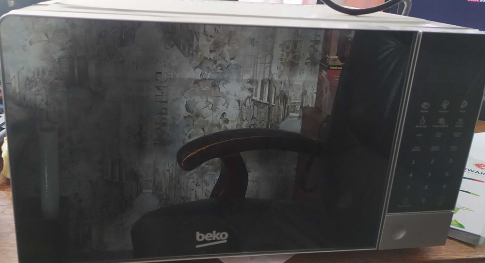 Мікрохвильова піч Beco