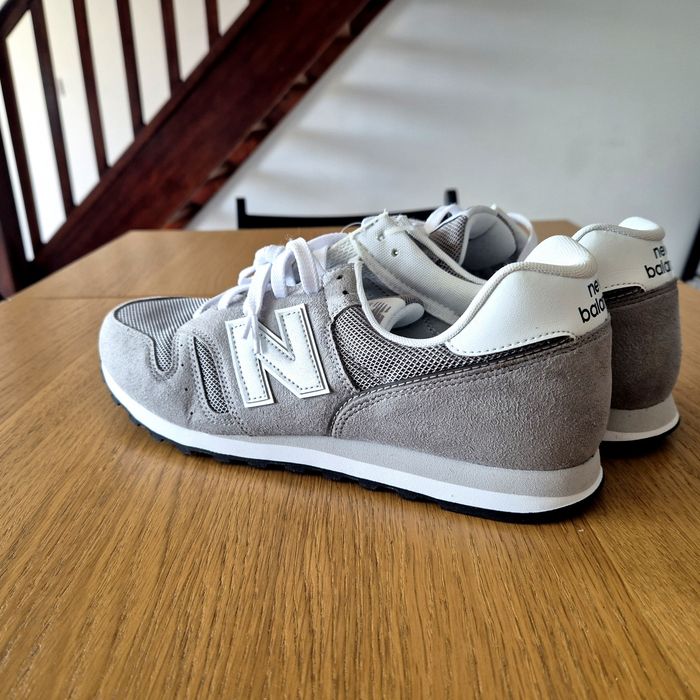 Tenis New Balance 373 original em cinza n 46.5
Novos a estre
