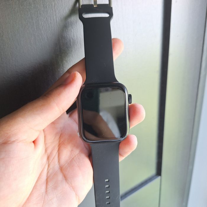 Smartwatch preto