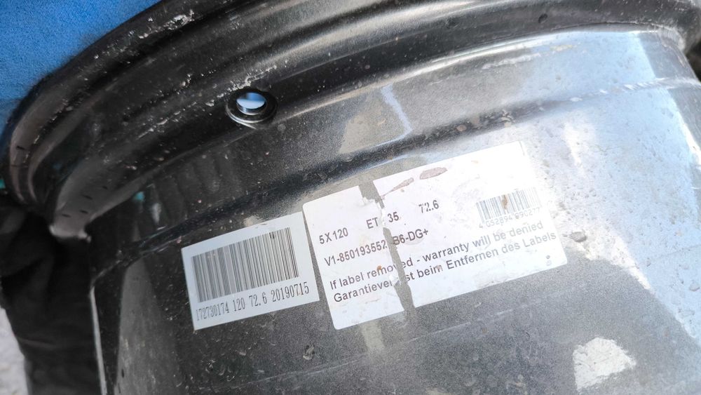 Felgi 3 sztuki  V1 Wheels 19 cali 8,5J 5x120 ET35