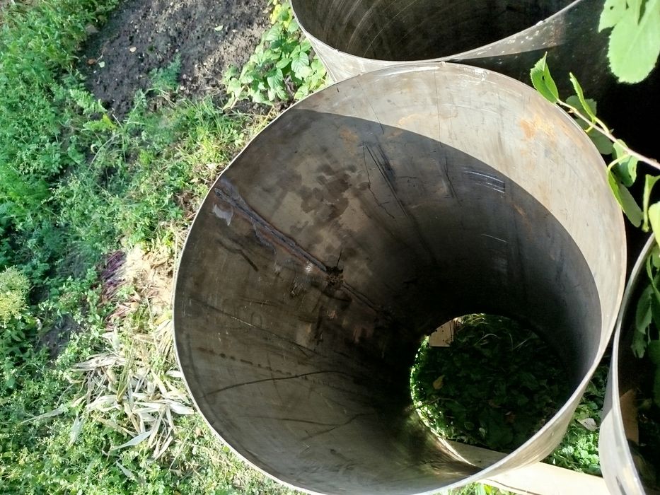 Труба металева 1250 × 500 × 3 мм.