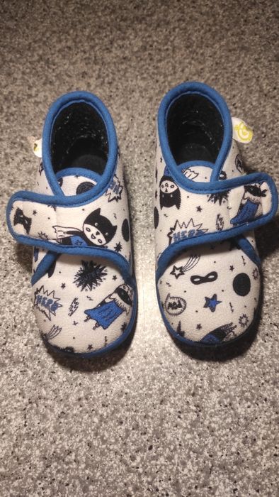 Conjunto tênis/sandálias criança