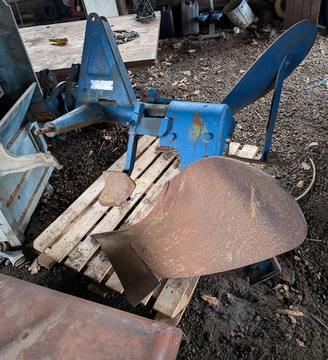 Arado trator agrícola