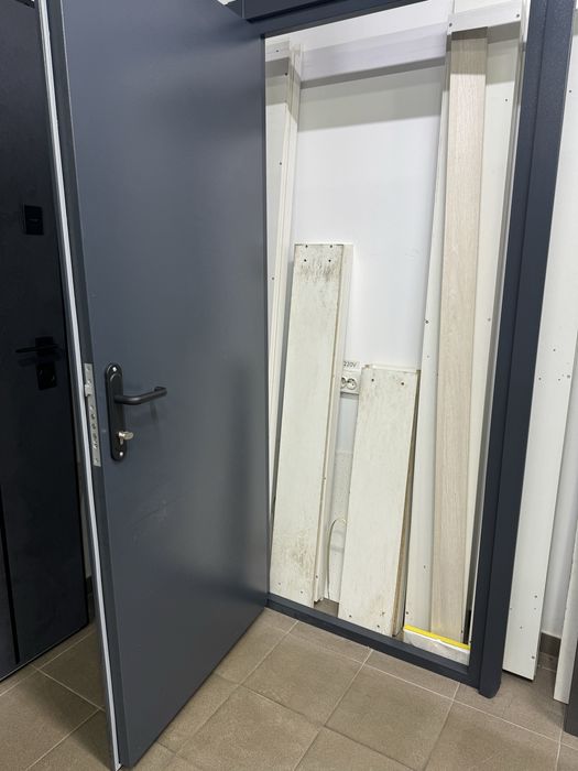 Двері металеві нестандартних розмірів