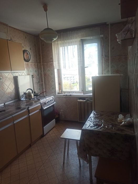 Здам окрему кімнату для хлопця без проживання власників