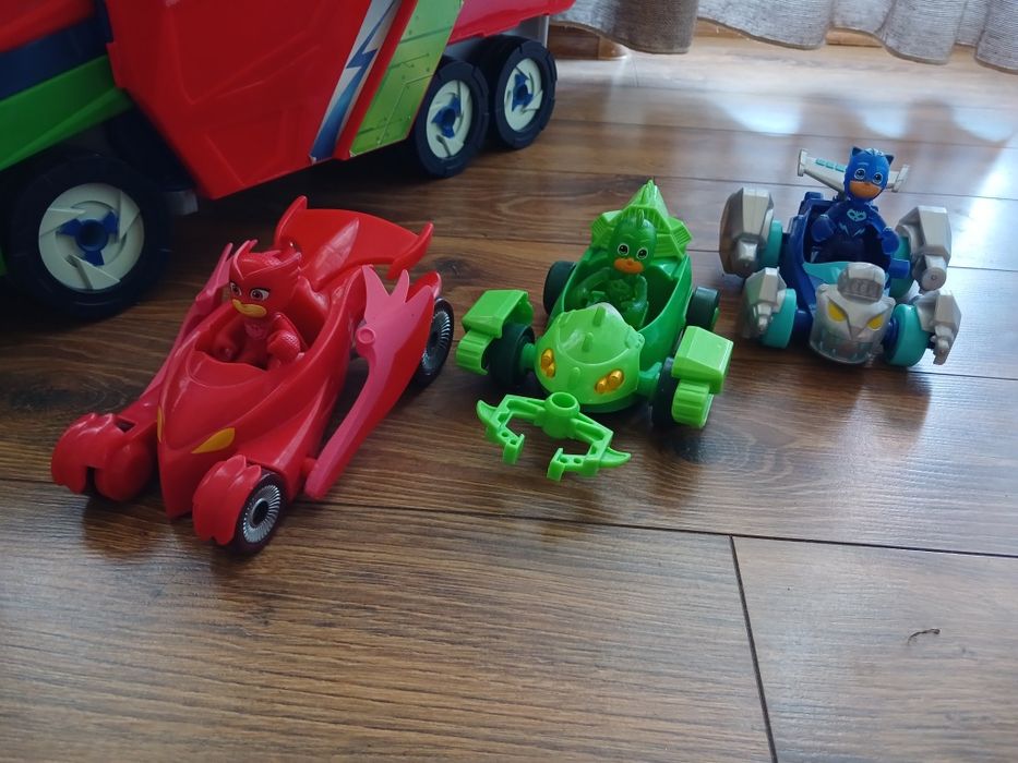 Фургон Герої в масках