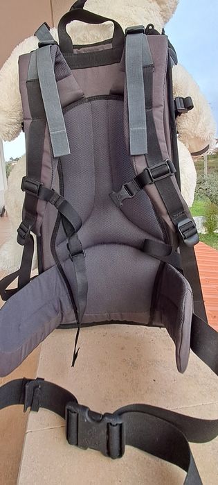 Porta bebé para caminhada