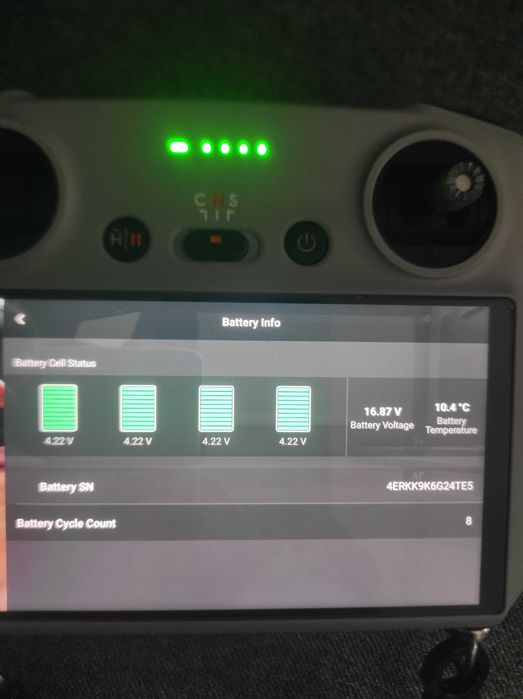 Idealny DJI Mavic 3 Classic 3 baterie, ładowarka Kontroler RC dotykowy