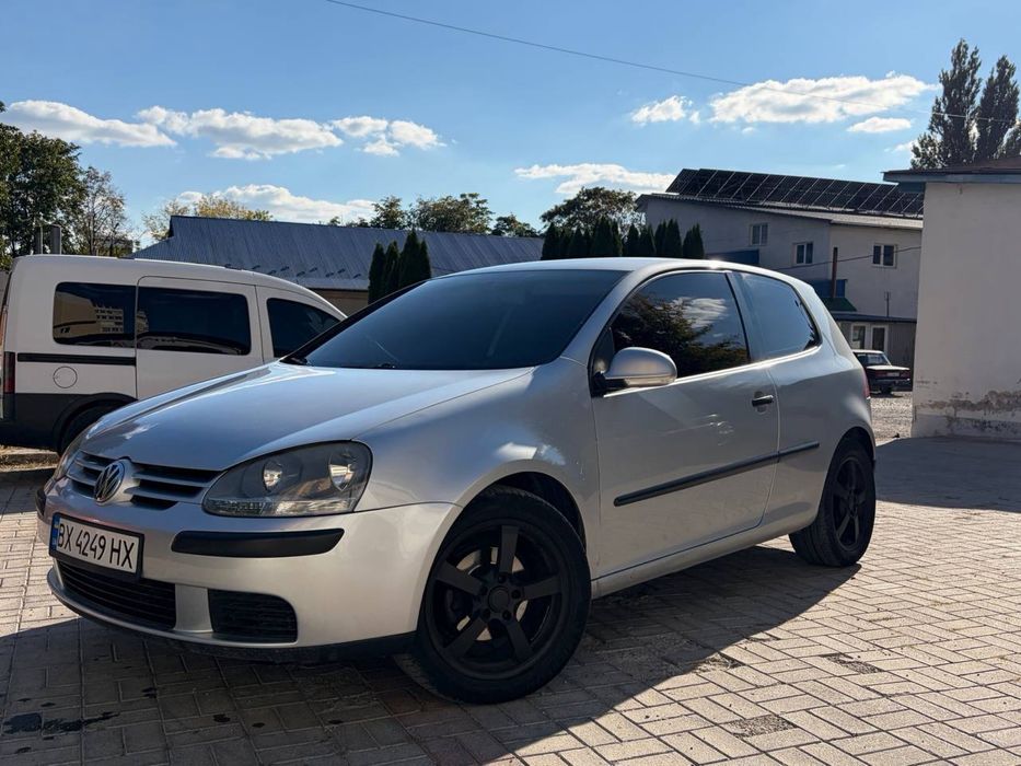 продам Volkswagen Golf 5