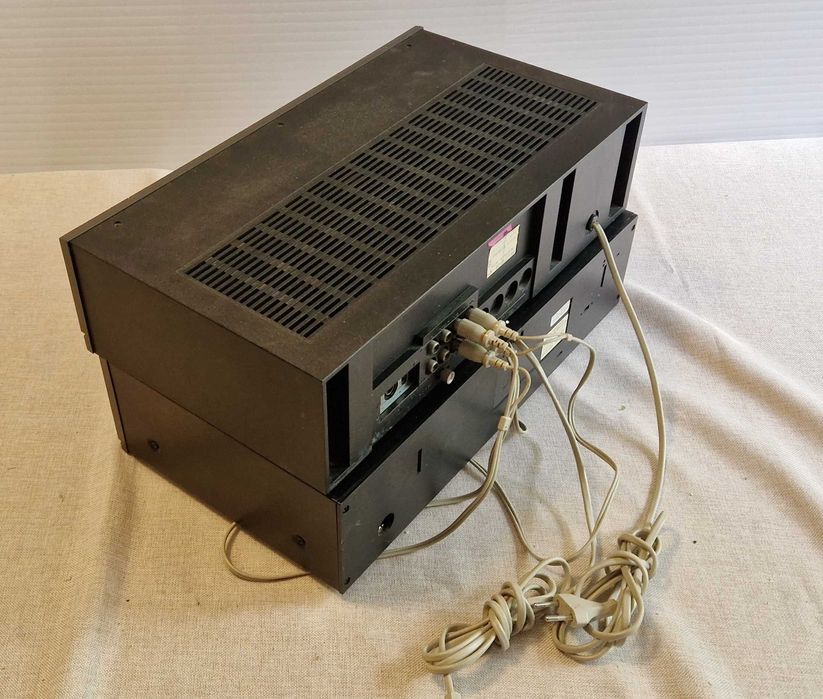 Wieża Philips  Magnetofon F6133 i Amplituner F5130